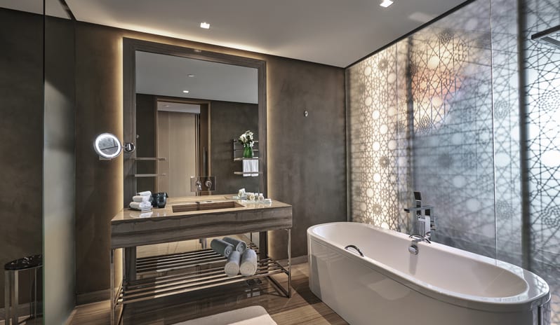Premium King Room Bathroom